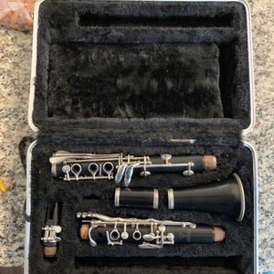 Selmar 1401 Clarinet For Sale (Used Condition)